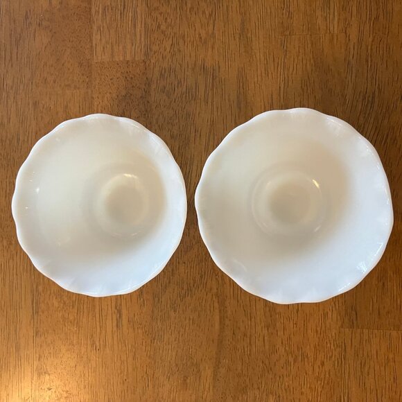 Vintage Corex Ivory Footed Dessert Bowls ** Flaws** Set of 4 - Picture 6 of 7